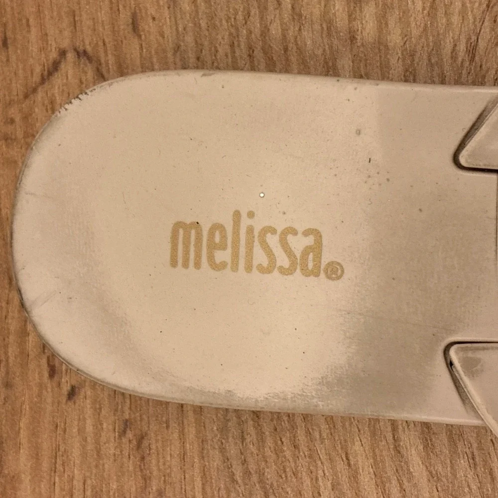 MELISSA Harmonic Bow‎ III Thong Sandals Beige/Gold Women Size 8 Jelly Summer